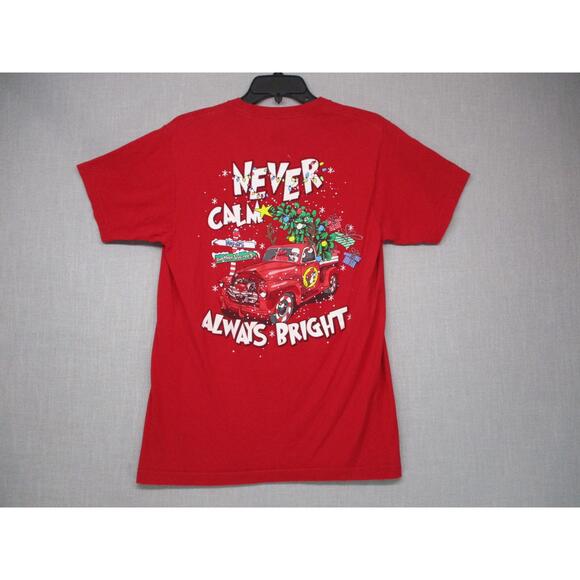Bucees Red Festive Graphic Christmas Graphic Tee TShirt Unisex Size Medium - Picture 9 of 10